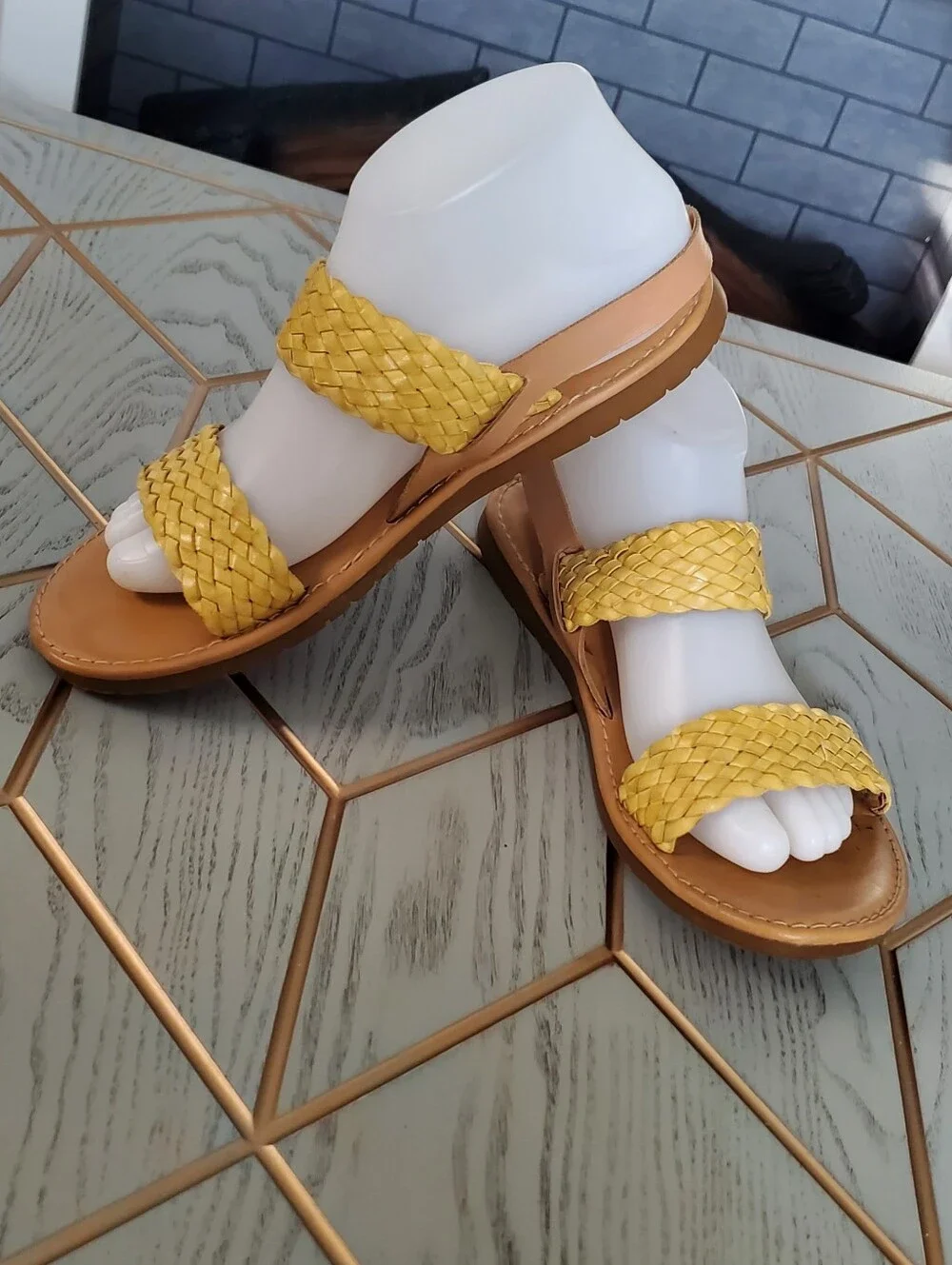 Kork-Ease stylish yellow